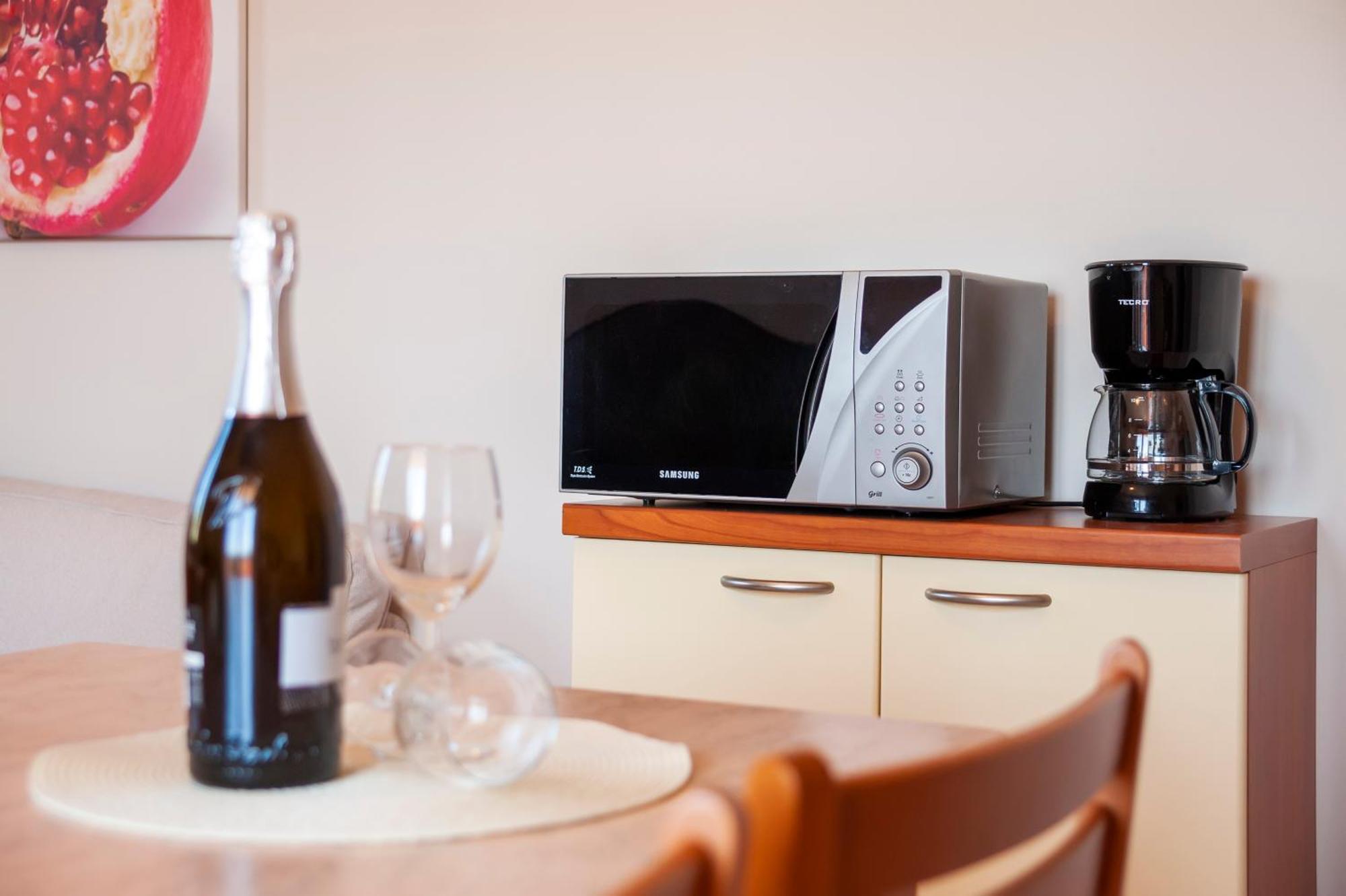Apartments Martina โรวีน ภายนอก รูปภาพ