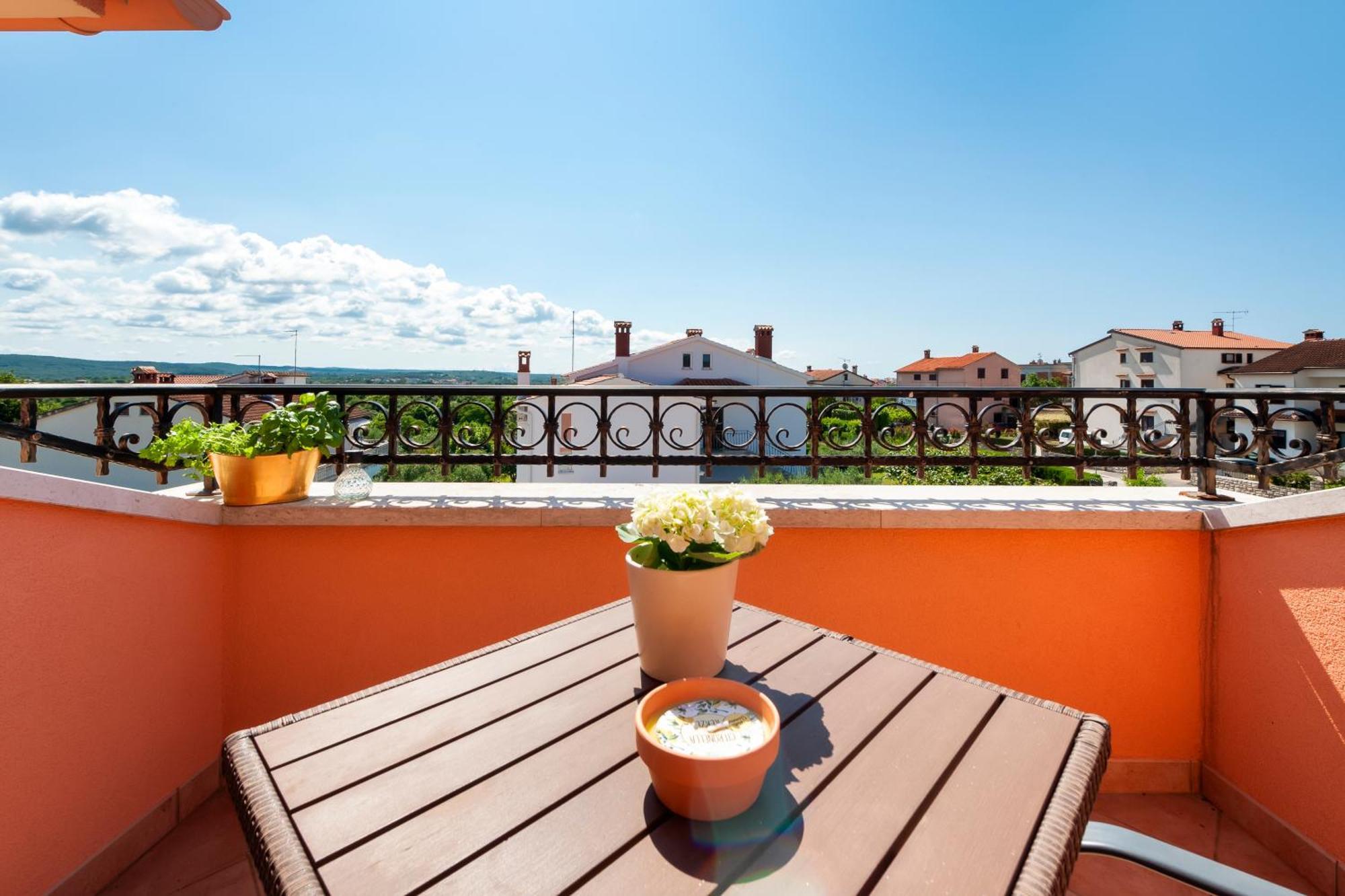 Apartments Martina โรวีน ภายนอก รูปภาพ