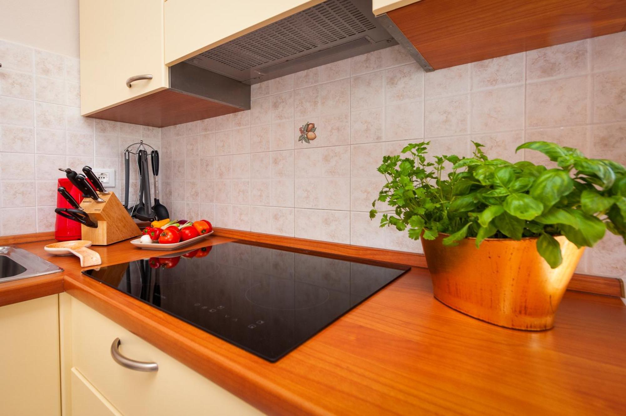 Apartments Martina โรวีน ภายนอก รูปภาพ