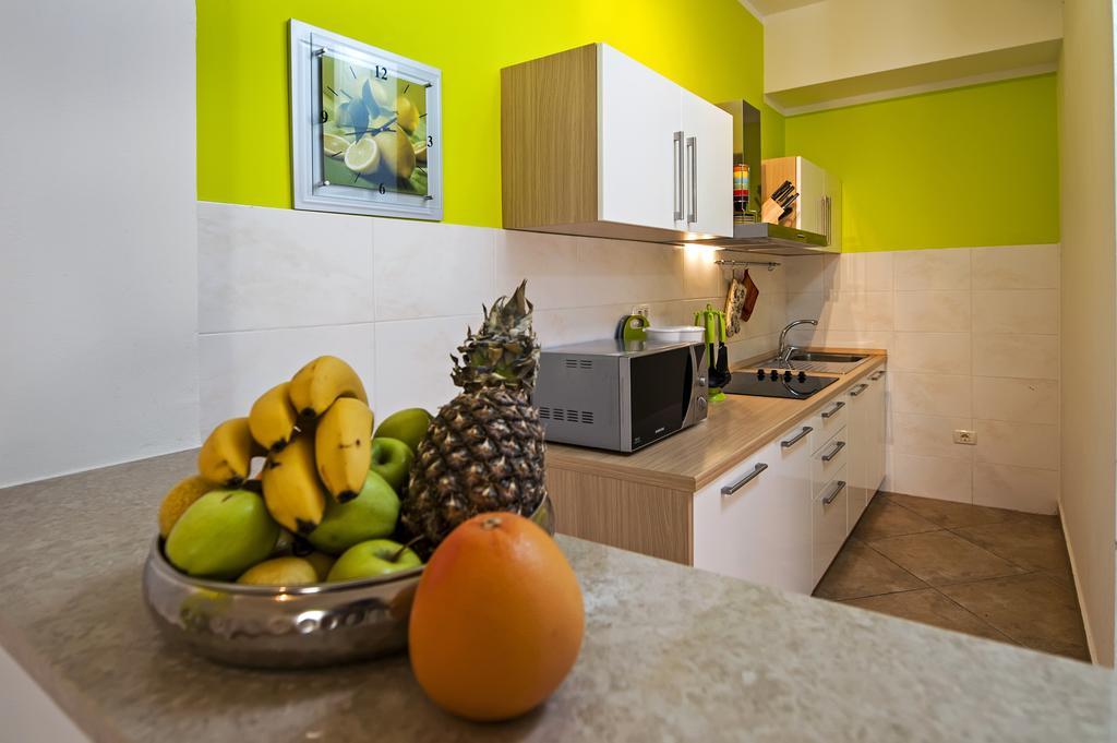 Apartments Martina โรวีน ภายนอก รูปภาพ